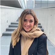 Profesora de inglés especializada en niños de 3 a 12 años